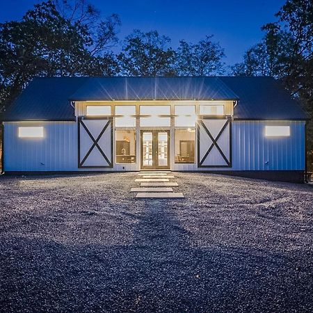 "The Barndo" 4Br Luxury Cabin, Hot Tub, Fire Pit, Bunks, Arcades, Playhouse! Broken Bow Exterior foto